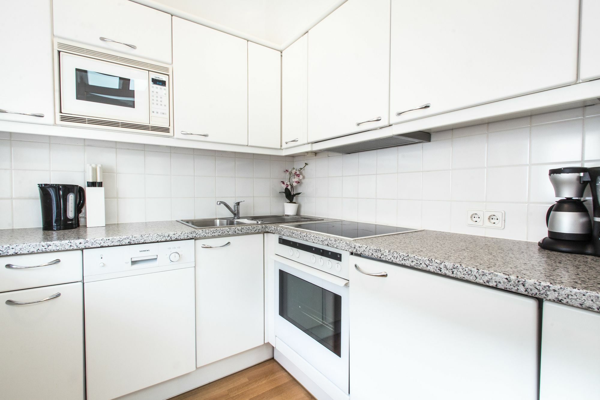 Sweet Living Oper Apartment Vienna Exterior photo